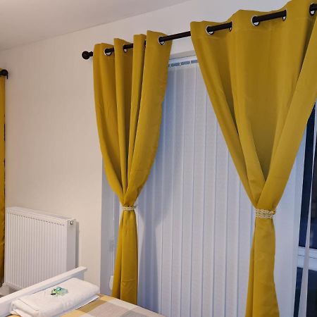 Mills Home Stays Derby Extérieur photo